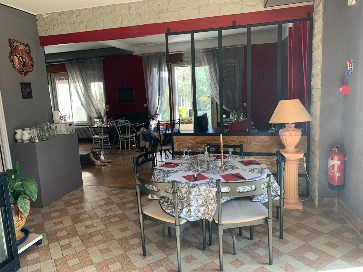 Le Jardin D Ines Hotel Espéraza Buitenkant foto